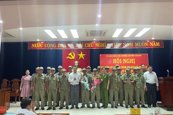 UBND PHƯỜNG NGUYỄN NGHIÊM TỔ CHỨC NGÀY HỘI TOÀN DÂN BẢO VỆ AN NINH TỔ QUỐC NĂM 2024 VÀ RA MẮT LỰC LƯỢNG THAM GIA BẢO VỆ AN NINH, TRẬT Ở CƠ SỞ